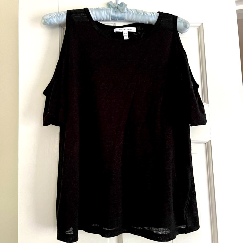 DEREK LAM 10 C black linen fabulous top with cut-outs on the upper sleeve-NWOT